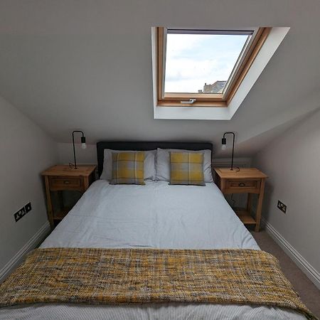 Top Floor Apartment ランディドノー エクステリア 写真